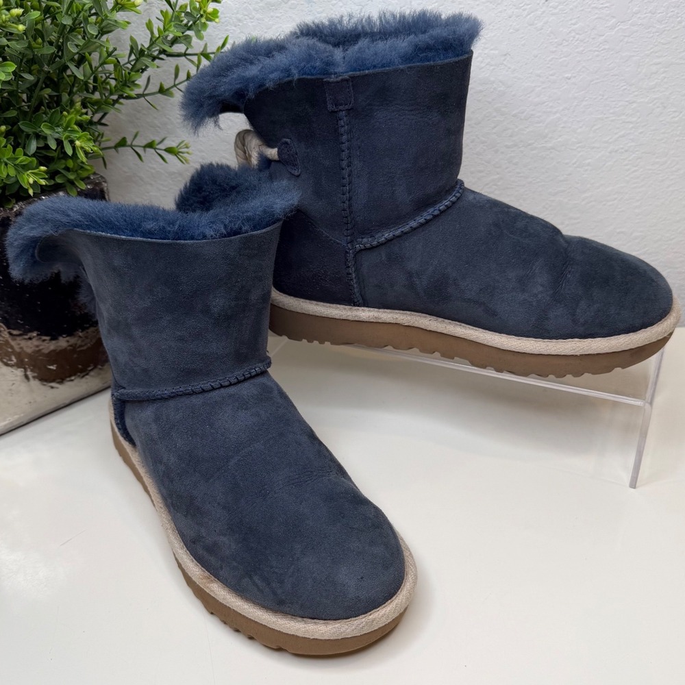 UGG Selene Nautical Rope Boots Navy Blue Suede Sheepskin Lining Winter 7US